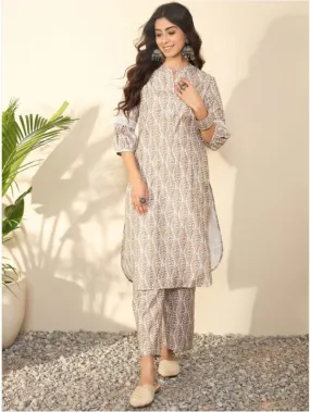 Floral Printed Regular Kurta with Trousers