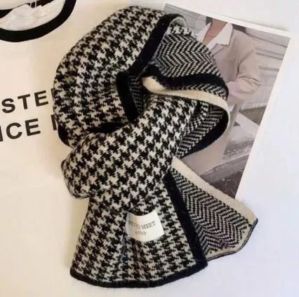 Shein 1pc Colorblock Houndstooth Check Pattern Square Knit Scarf  